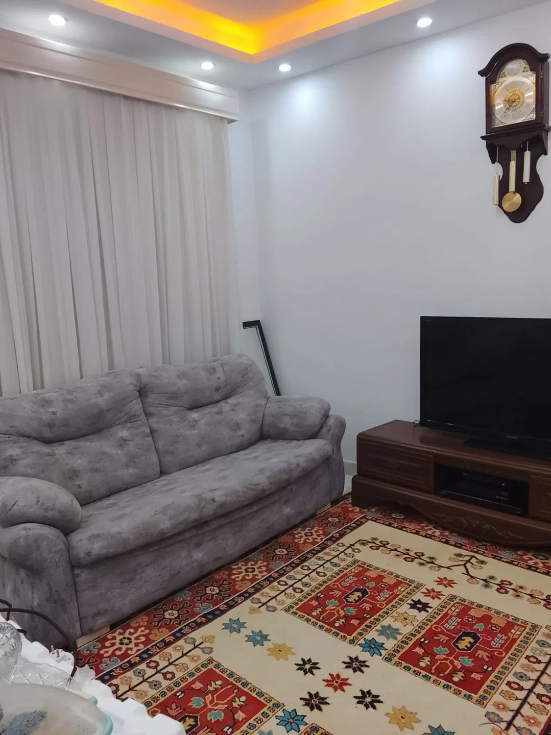 مبل|مبلمان خانگی و میز عسلی|رشت, گلزاران|دیوار
