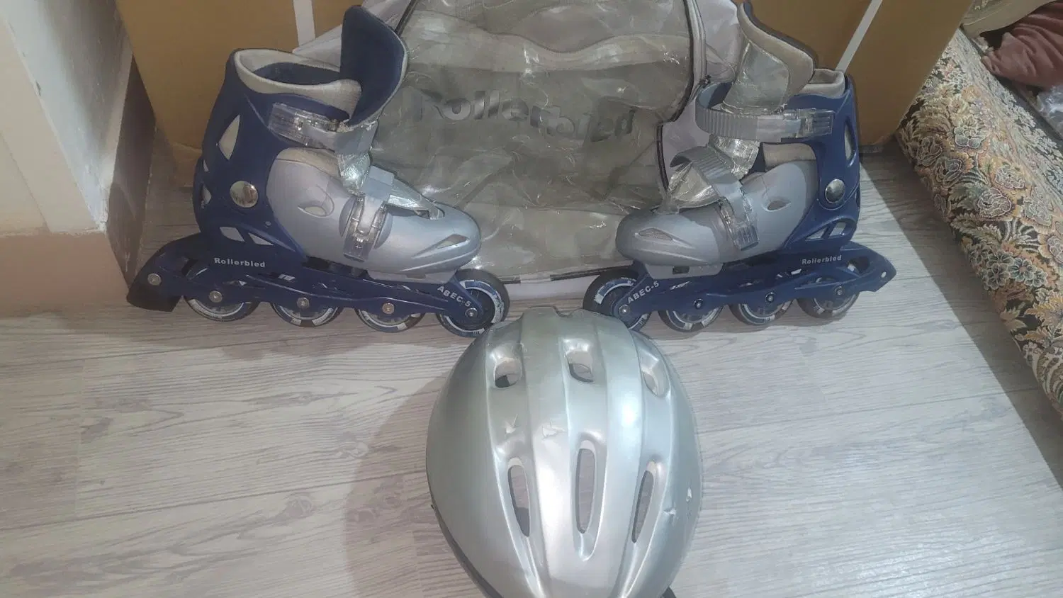 اسکیت rollerbled|دوچرخه، اسکیت، اسکوتر|تهران, دهم فروردین|دیوار