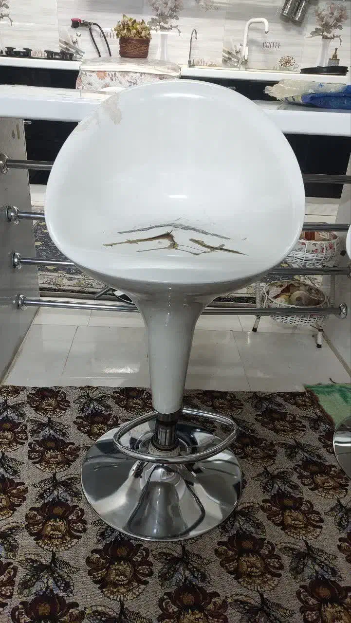 صندلی|صندلی و نیمکت|قم, سرحوض|دیوار