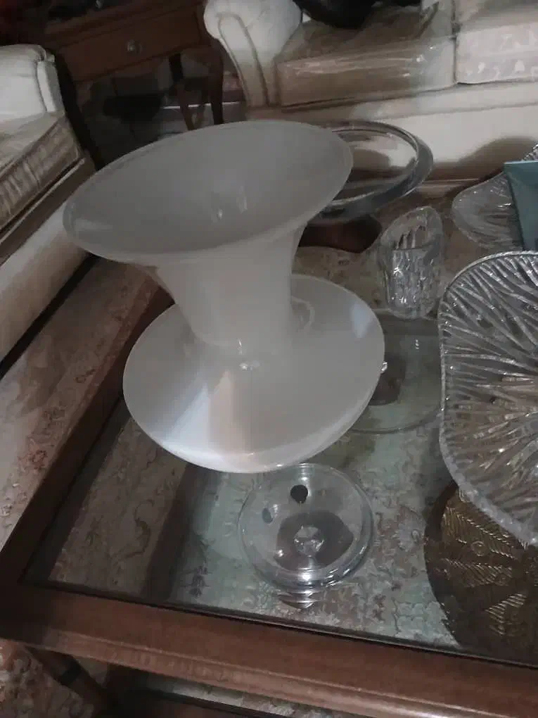 گلدان سفید|صنایع دستی و سایر لوازم تزئینی|تهران, میرداماد|دیوار