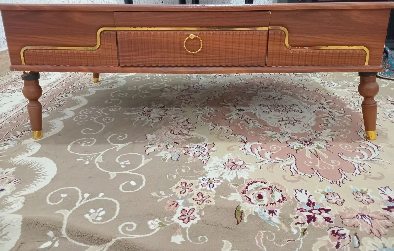 میز وسط|مبلمان خانگی و میز عسلی|گرگان, |دیوار