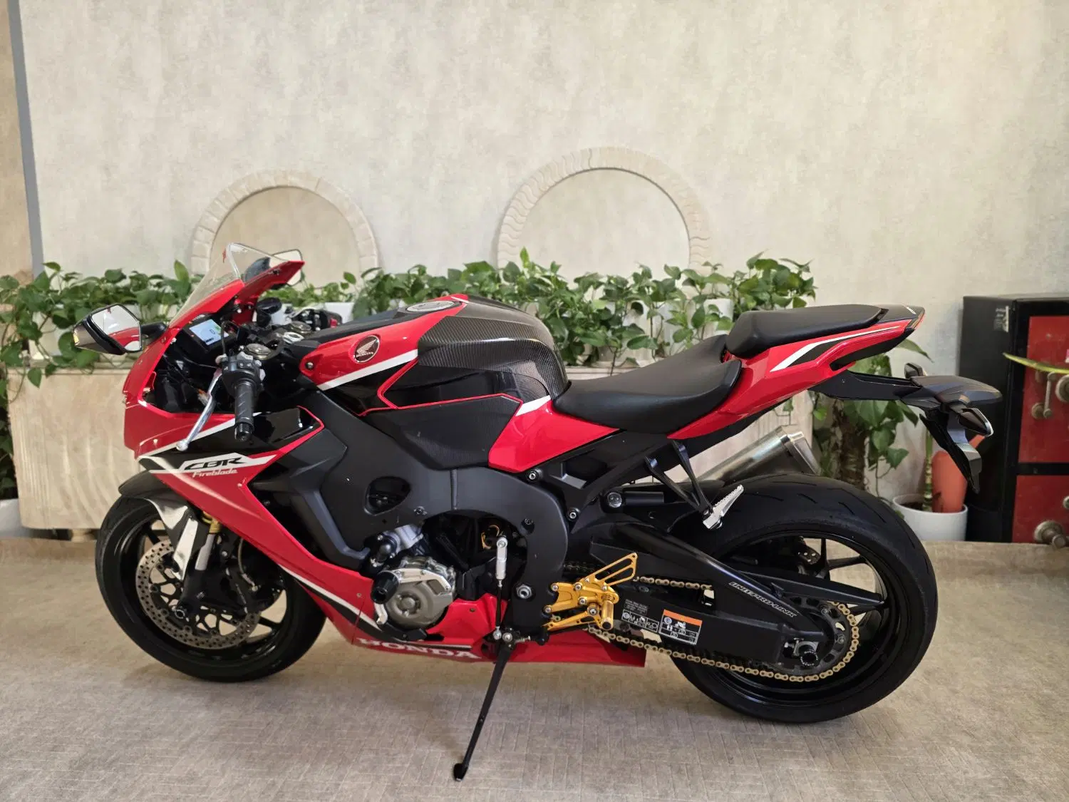 CBR1000|موتورسیکلت|تهران, هلال احمر|دیوار