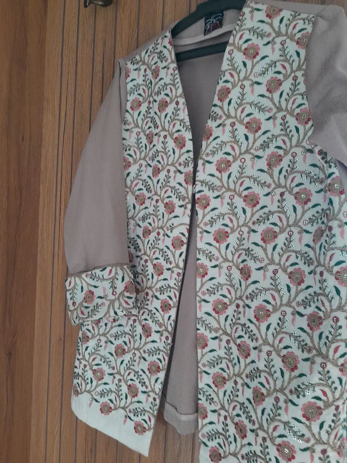 کت مجلسی|لباس|شاهرود, |دیوار