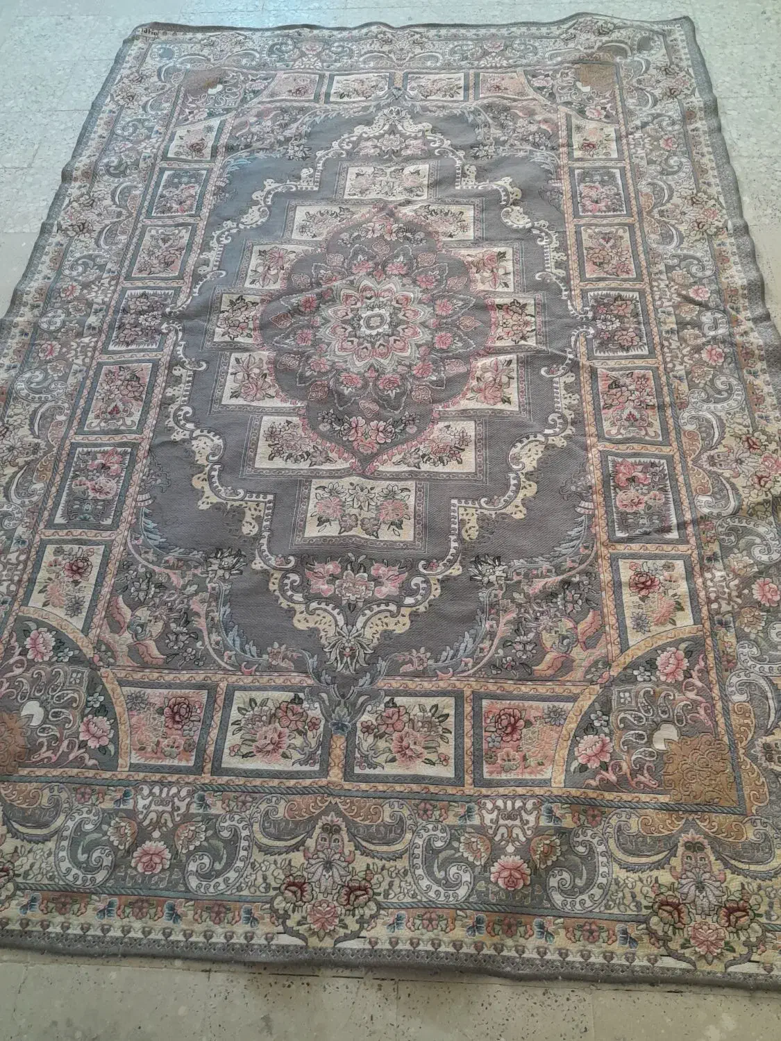 ۲ روفرشی|روفرشی|شهریار, شهریار|دیوار