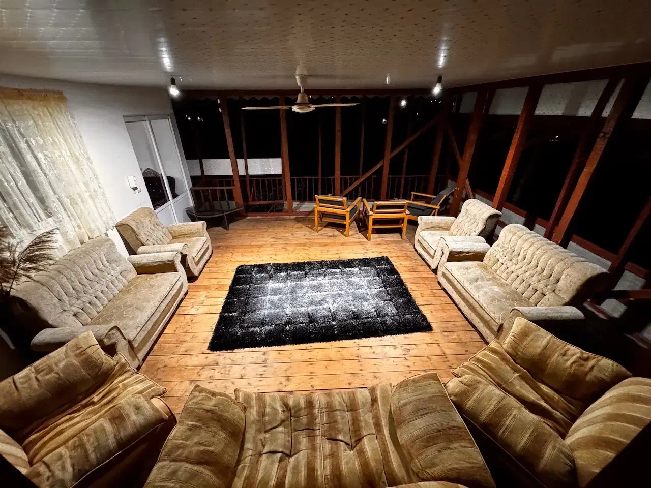 ویلا باغ چماچاه رزرو قسطی در اتاقک شناسه ۲۴۷۹۲۲۳|اجارهٔ کوتاه‌مدت ویلا و باغ|رشت, بلوار گیلان|دیوار