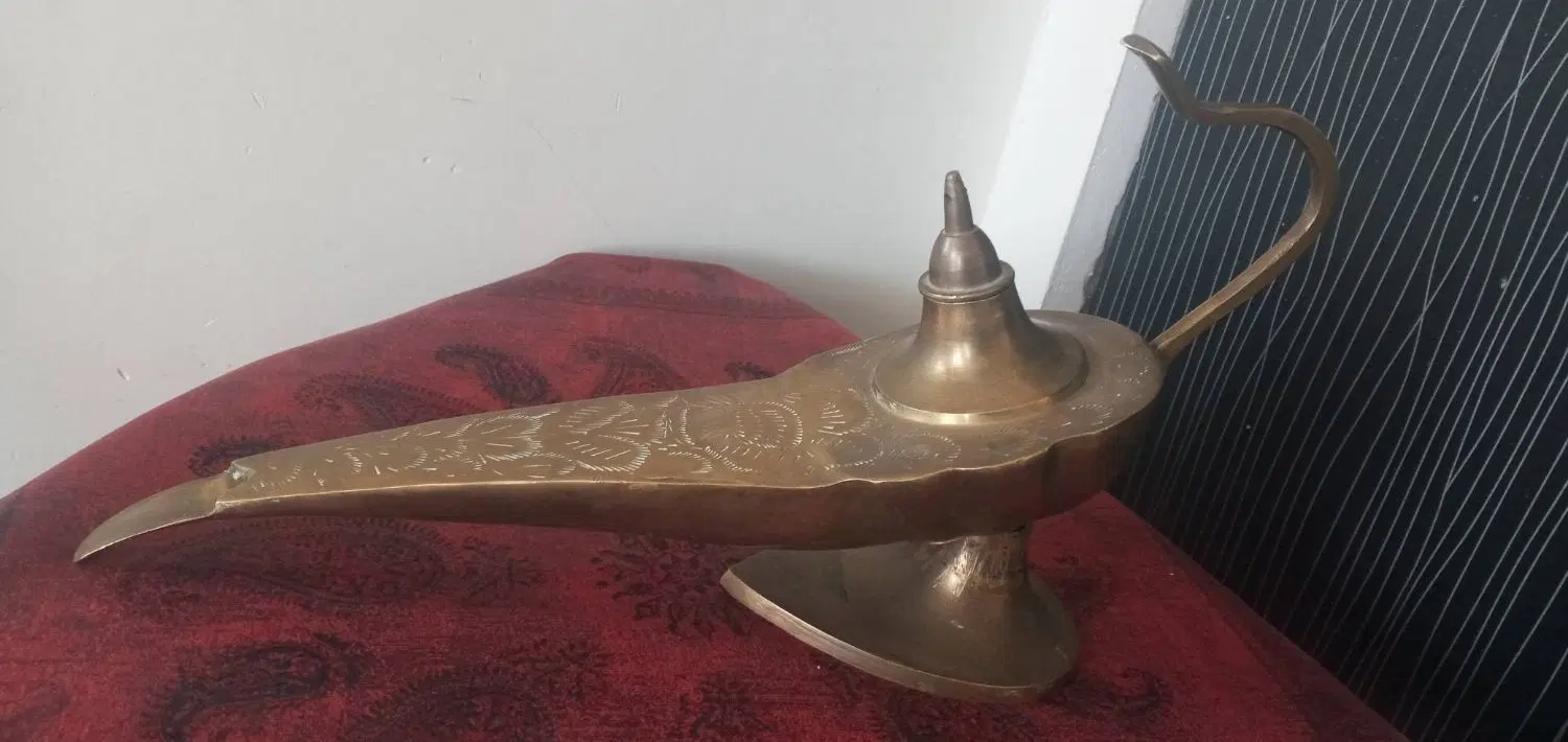 چراغ جادو|کلکسیون اشیاء عتیقه|ساری, |دیوار