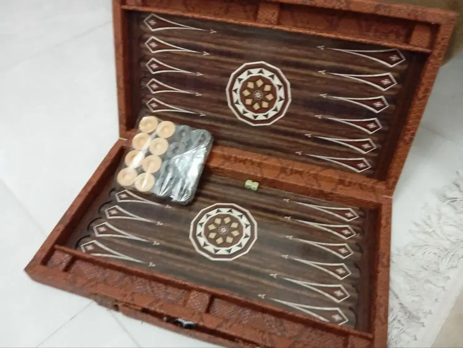 تخته نرد|اسباب‌‌بازی|شیراز, فرهنگیان|دیوار