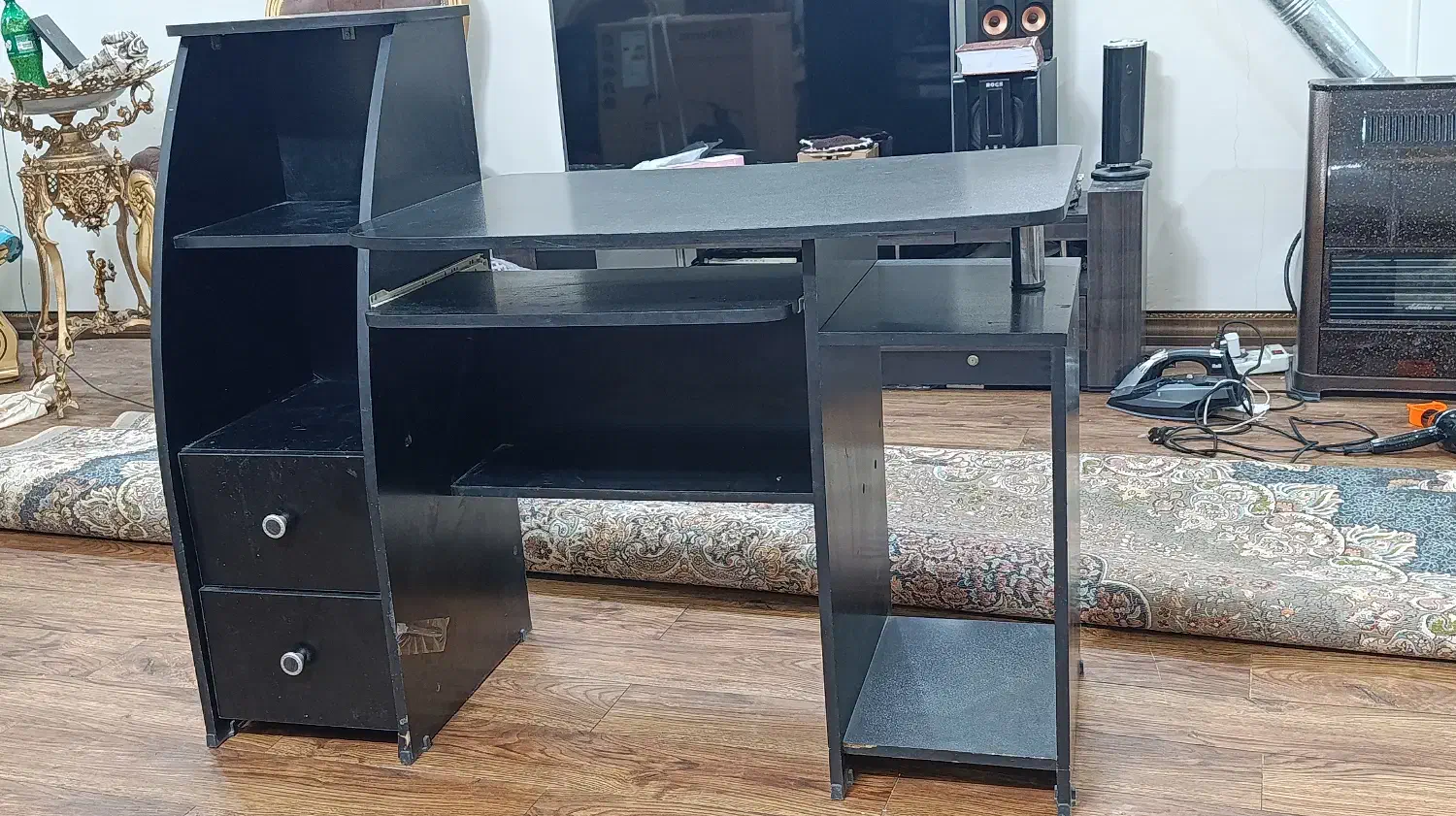 میز ناخن|میز تحریر و کامپیوتر|مشهد, شفا|دیوار