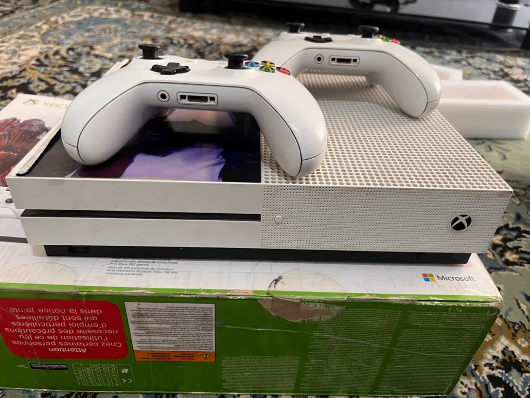 X box 1 S (1 ترا )|کنسول، بازی ویدئویی و آنلاین|شیراز, شهرک صدا و سیما|دیوار