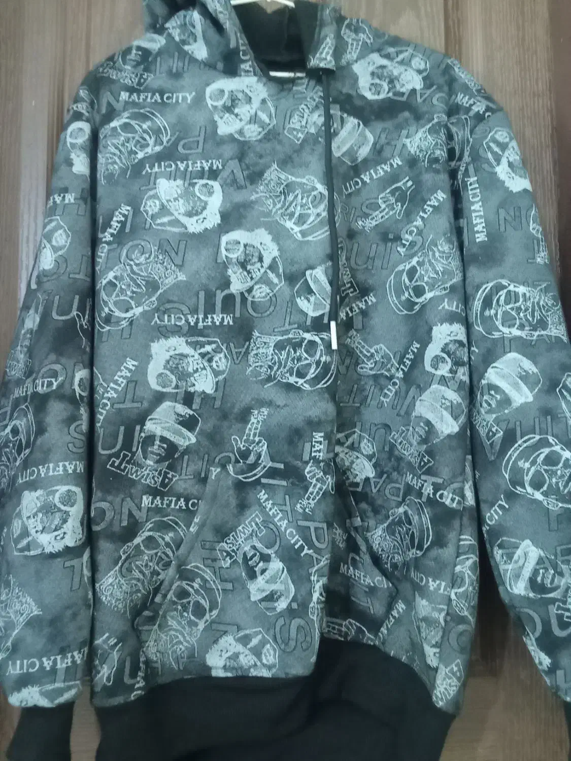 هودی|لباس|مشهد, خواجه ربیع|دیوار