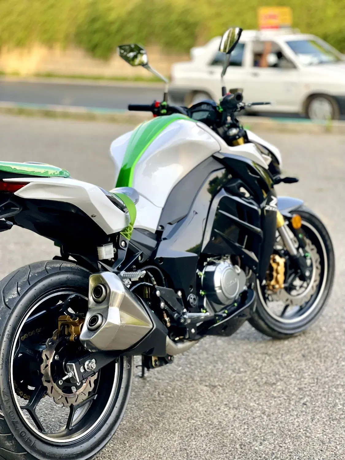 Z1000|موتورسیکلت|سقز, |دیوار