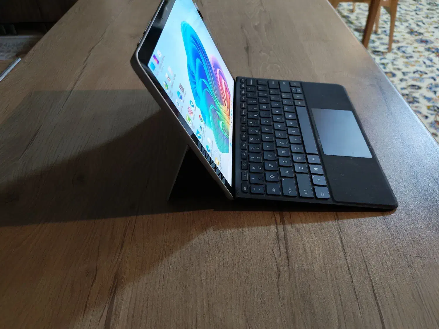 Microsoft surface|رایانه همراه|شیراز, قدوسی شرقی|دیوار