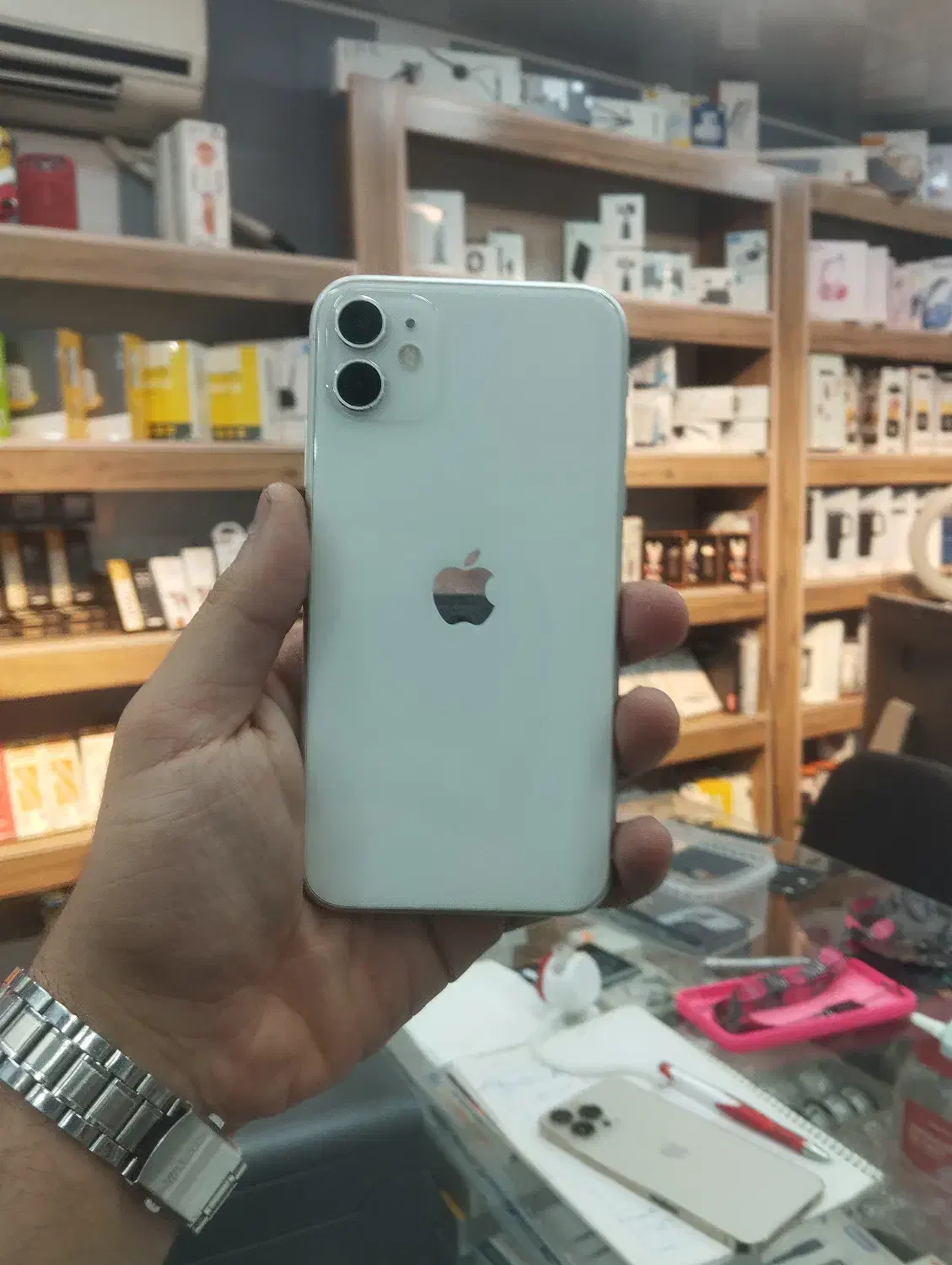 iPhone 11|موبایل|شوش, |دیوار
