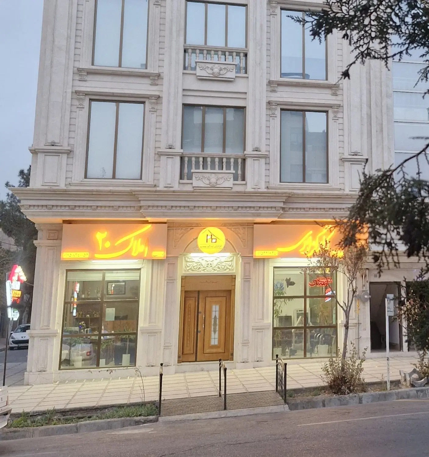 تصویر اصلی
