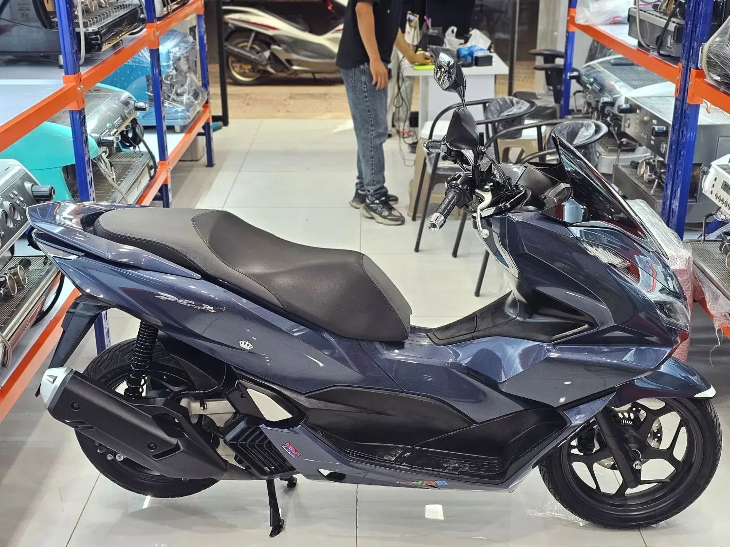 Pcx 2022|موتورسیکلت|بندر گناوه, |دیوار