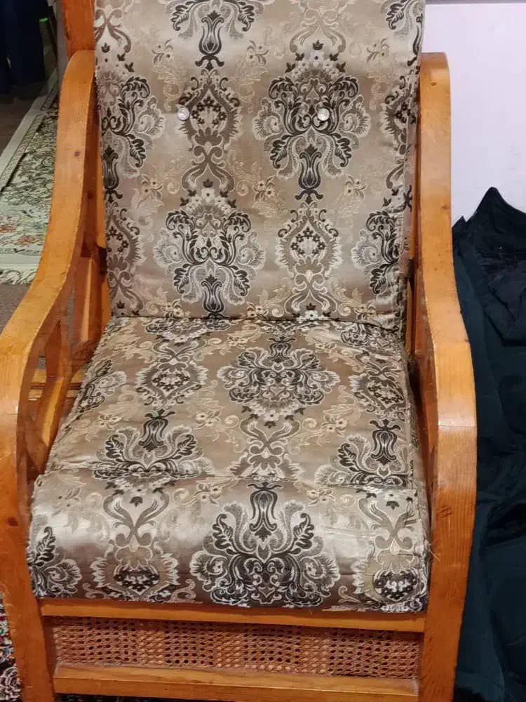 مبل 7نفره|مبلمان خانگی و میز عسلی|لاهیجان, بازکیاگوراب|دیوار