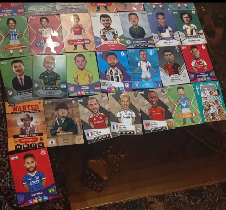 کیمدی|اسباب‌‌بازی|انار, |دیوار