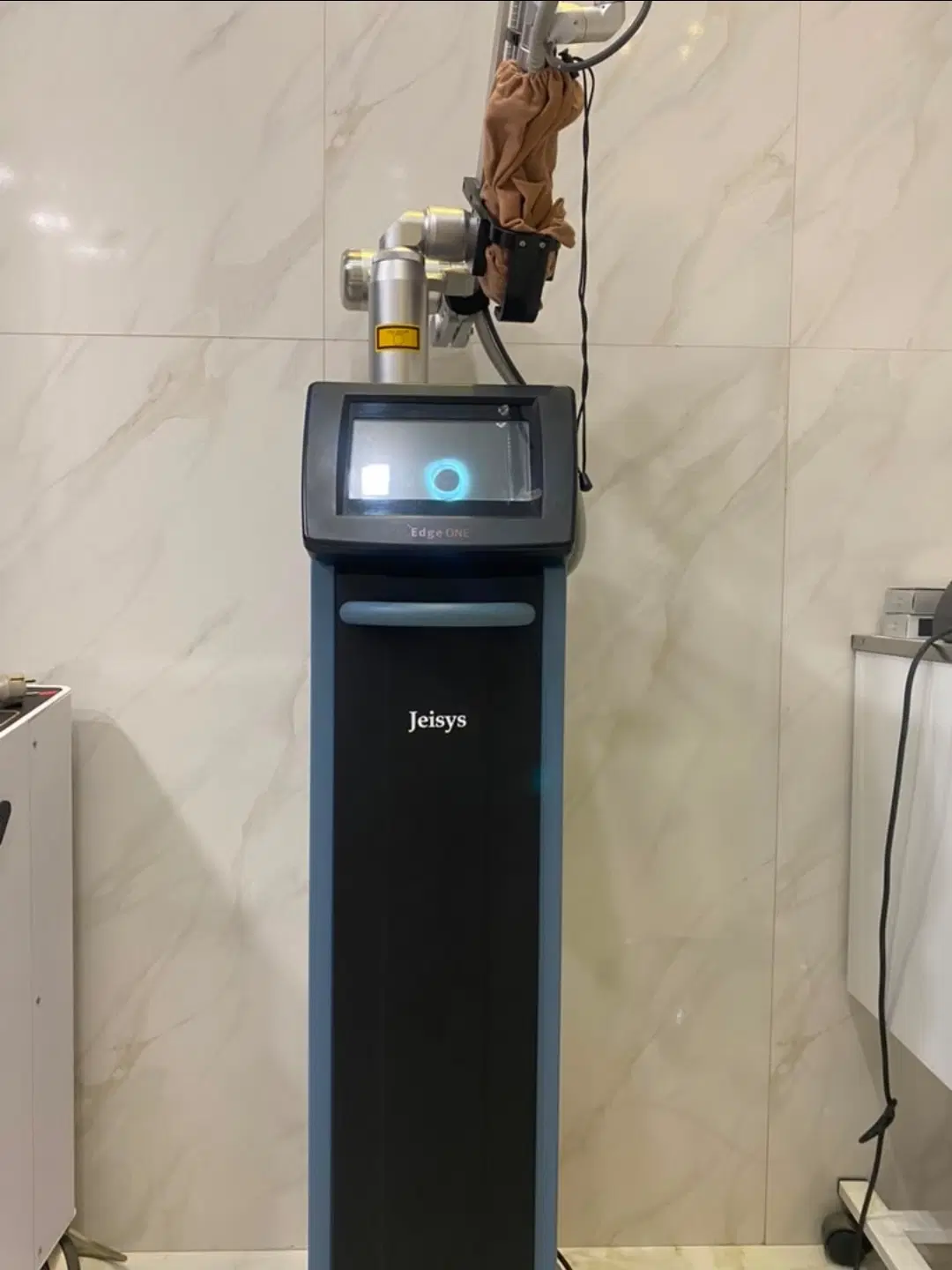 لیزر co2|پزشکی|اصفهان, مرداویج|دیوار