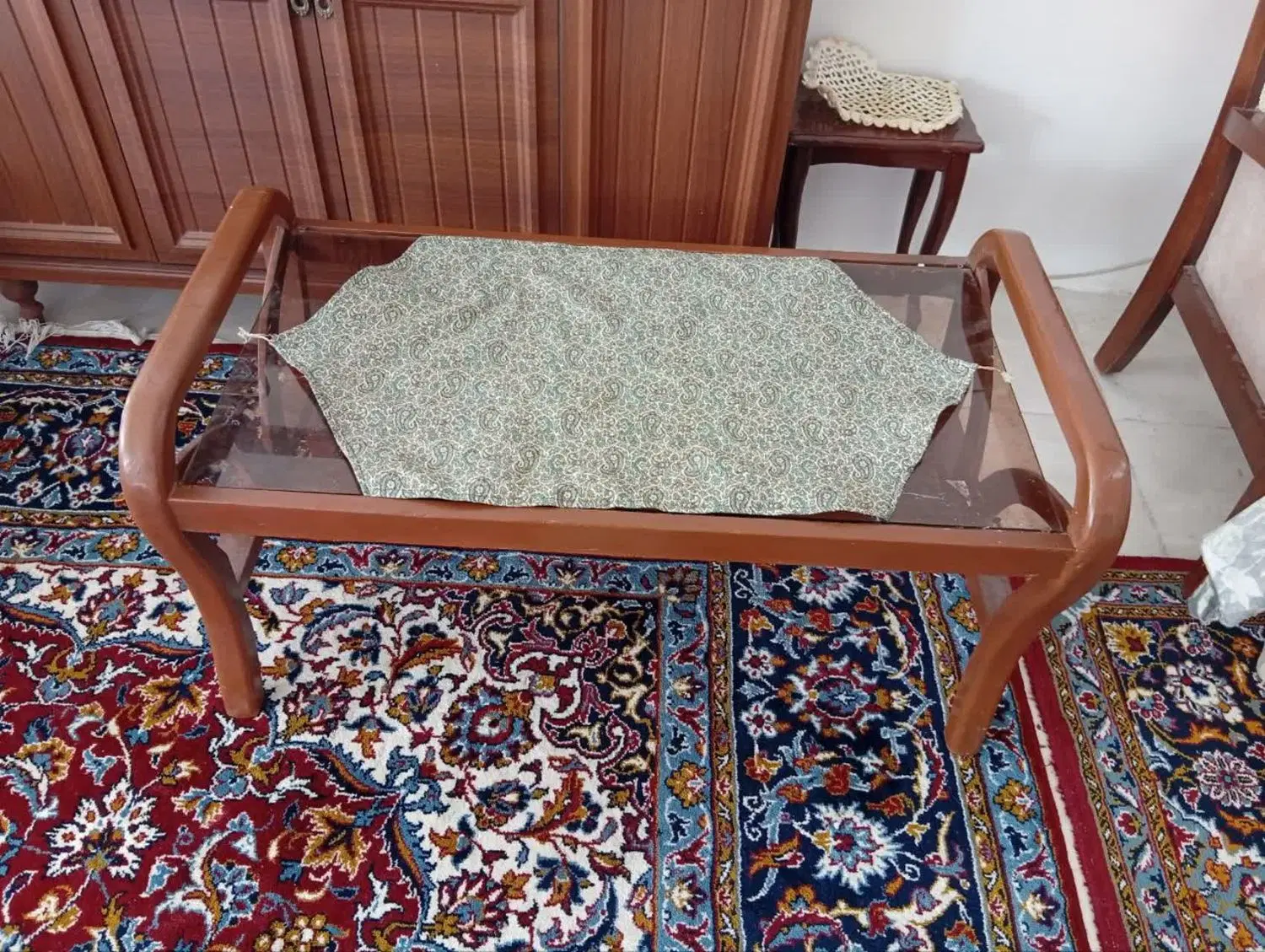 میز|مبلمان خانگی و میز عسلی|خرمآباد, |دیوار