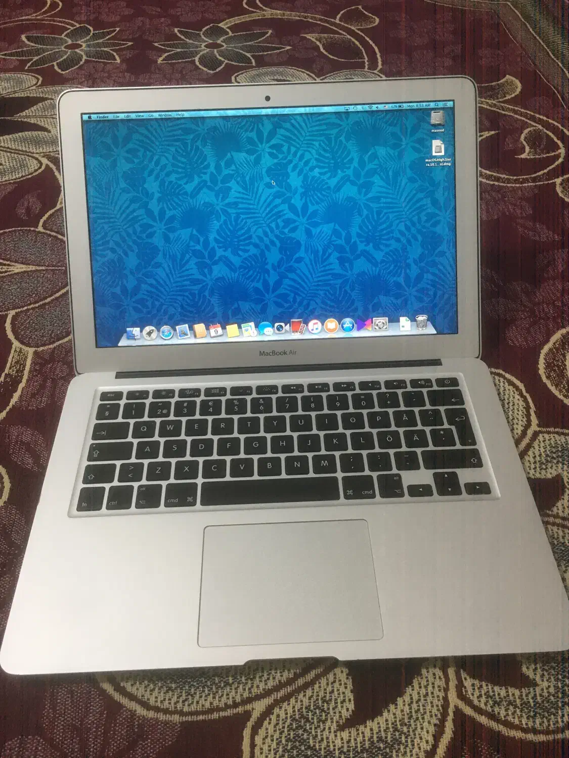 مک بوک ایر ۲۰۱۵|رایانه همراه|شیراز, قلعه نو|دیوار