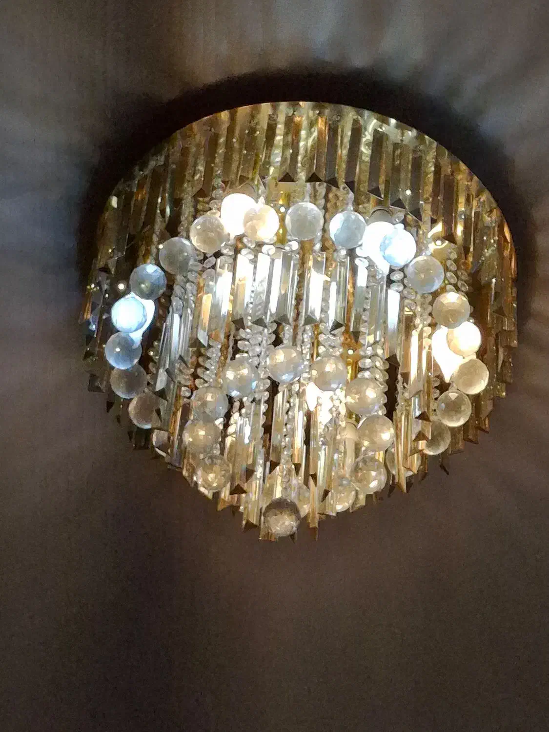 لوستر|لوستر و چراغ آویز|کرج, بنیاد|دیوار