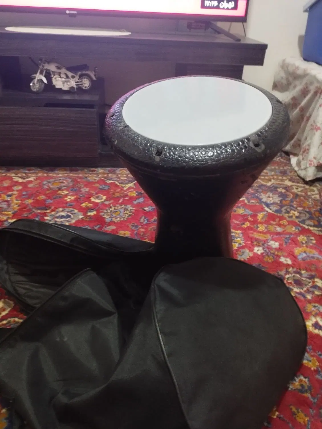 تمپو|درام و پرکاشن|فولادشهر, A3|دیوار