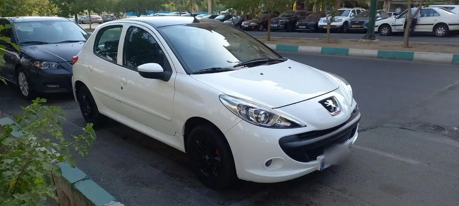 207i Mc1402|خودرو سواری و وانت|تهران, پونک|دیوار