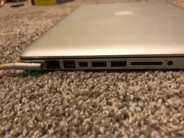Macbook pro 2012 RAM4/512 Core i5|رایانه همراه|شیراز, شهرک گلستان شمالی|دیوار