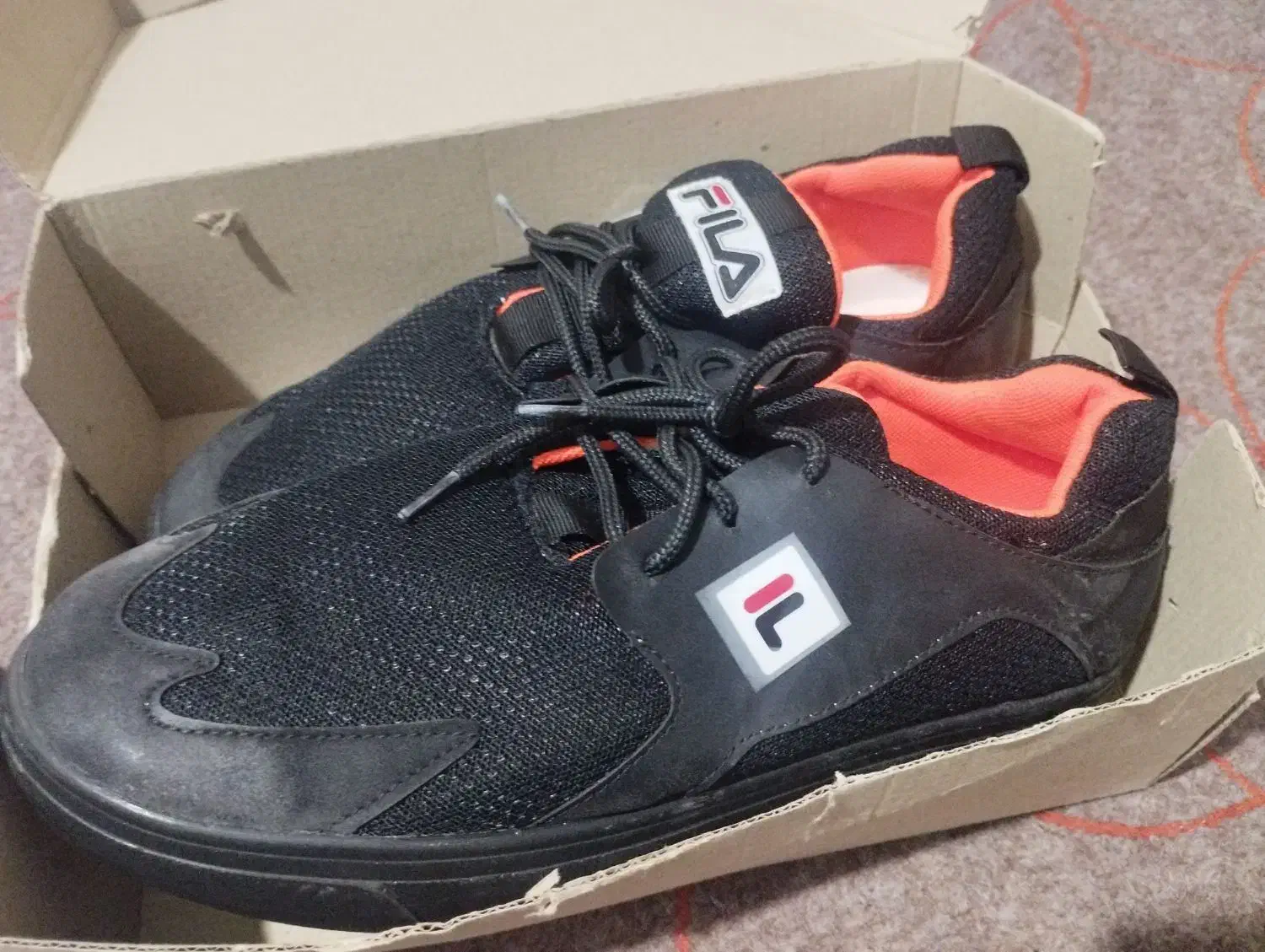 کفش نو|کیف، کفش، کمربند|مشهد, خواجه ربیع|دیوار