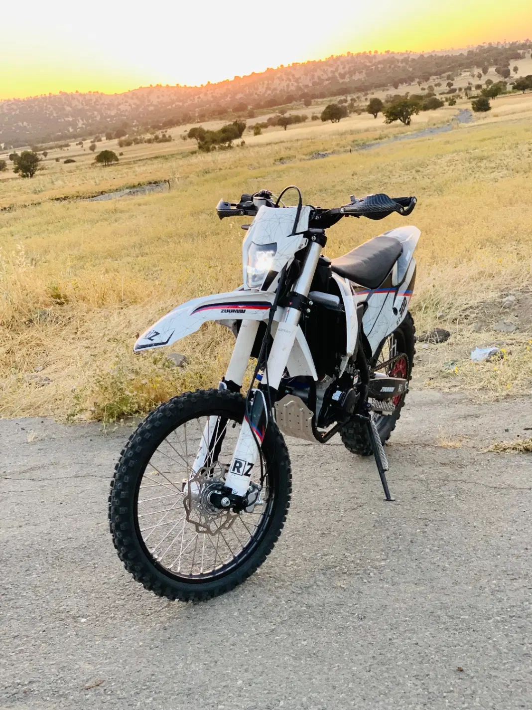 Rz300cc|موتورسیکلت|بانه, |دیوار