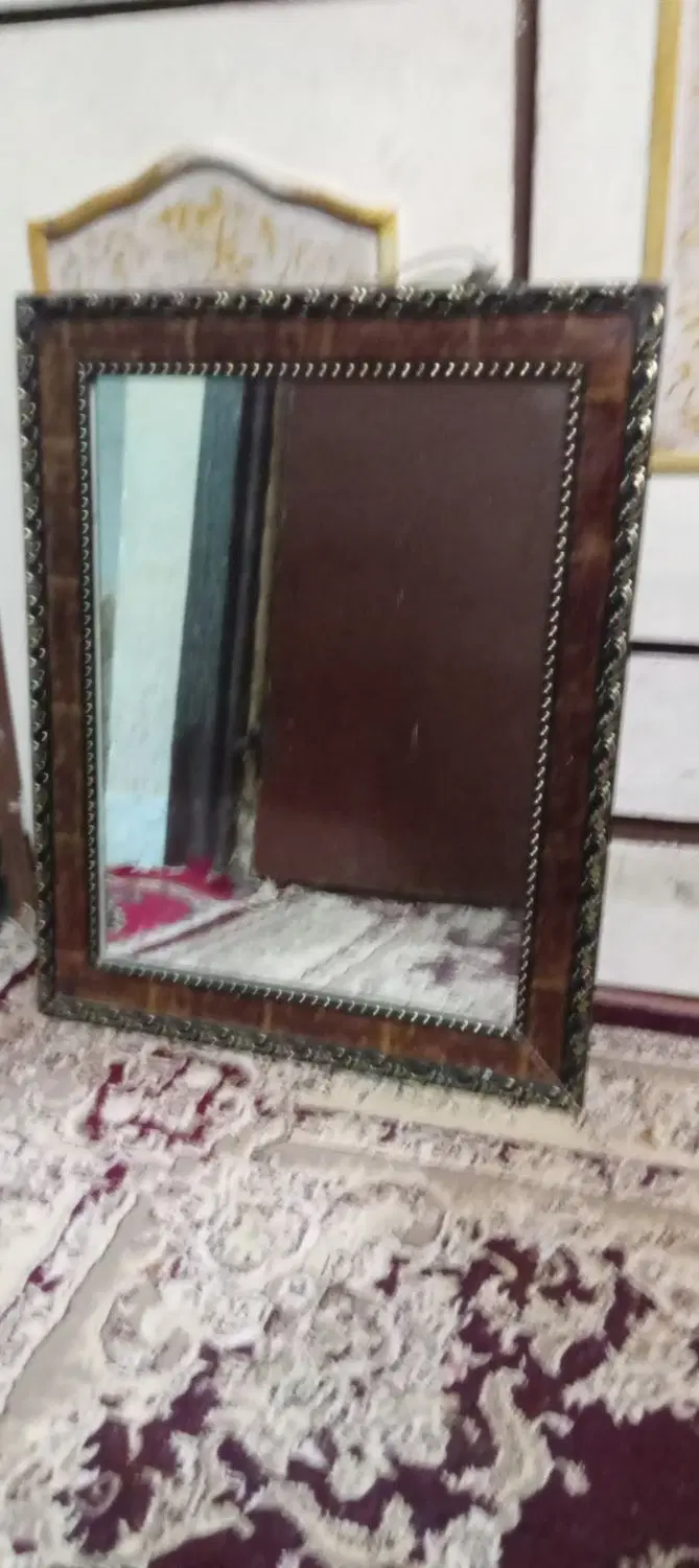 آیینه|آینه|آبادان, |دیوار