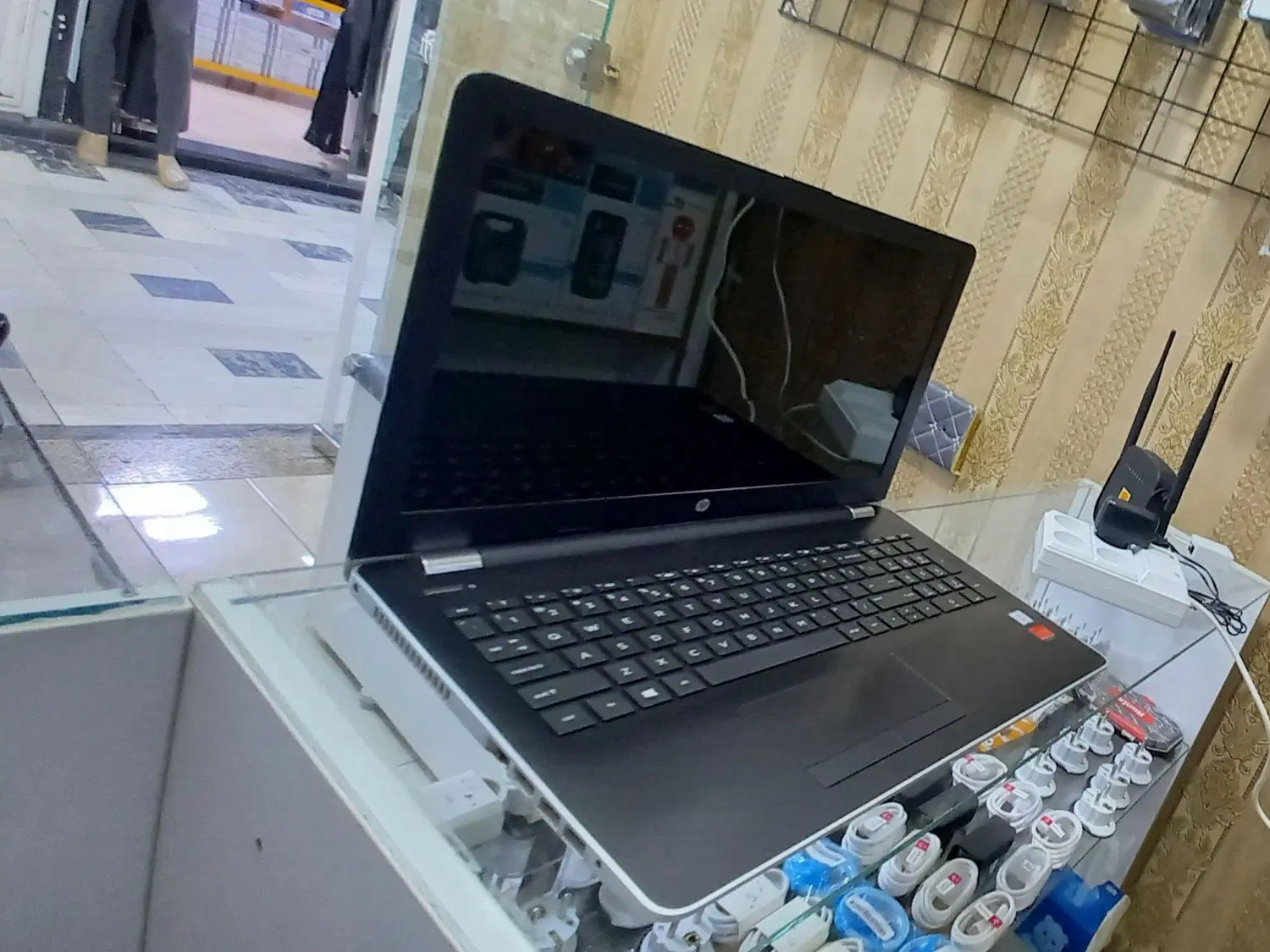 لپ تاب hP|رایانه همراه|قروه, |دیوار