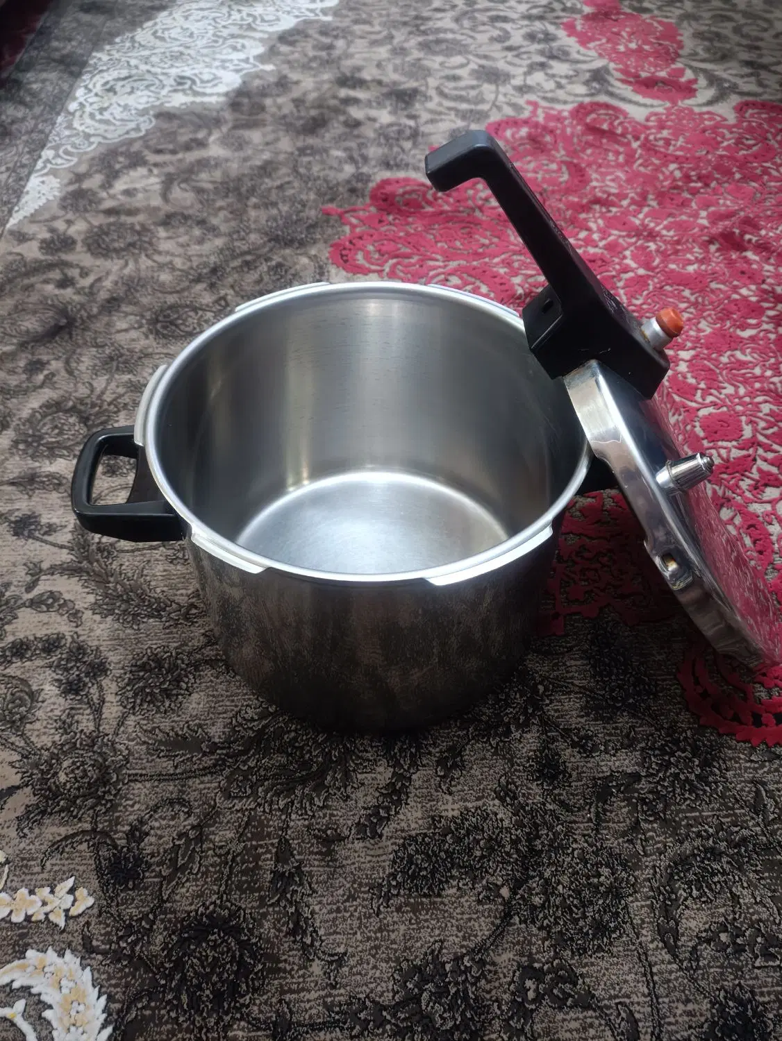 زودپز|ظروف پخت‌وپز|شاهین‌شهر, مخابرات (شهید بهشتی)|دیوار