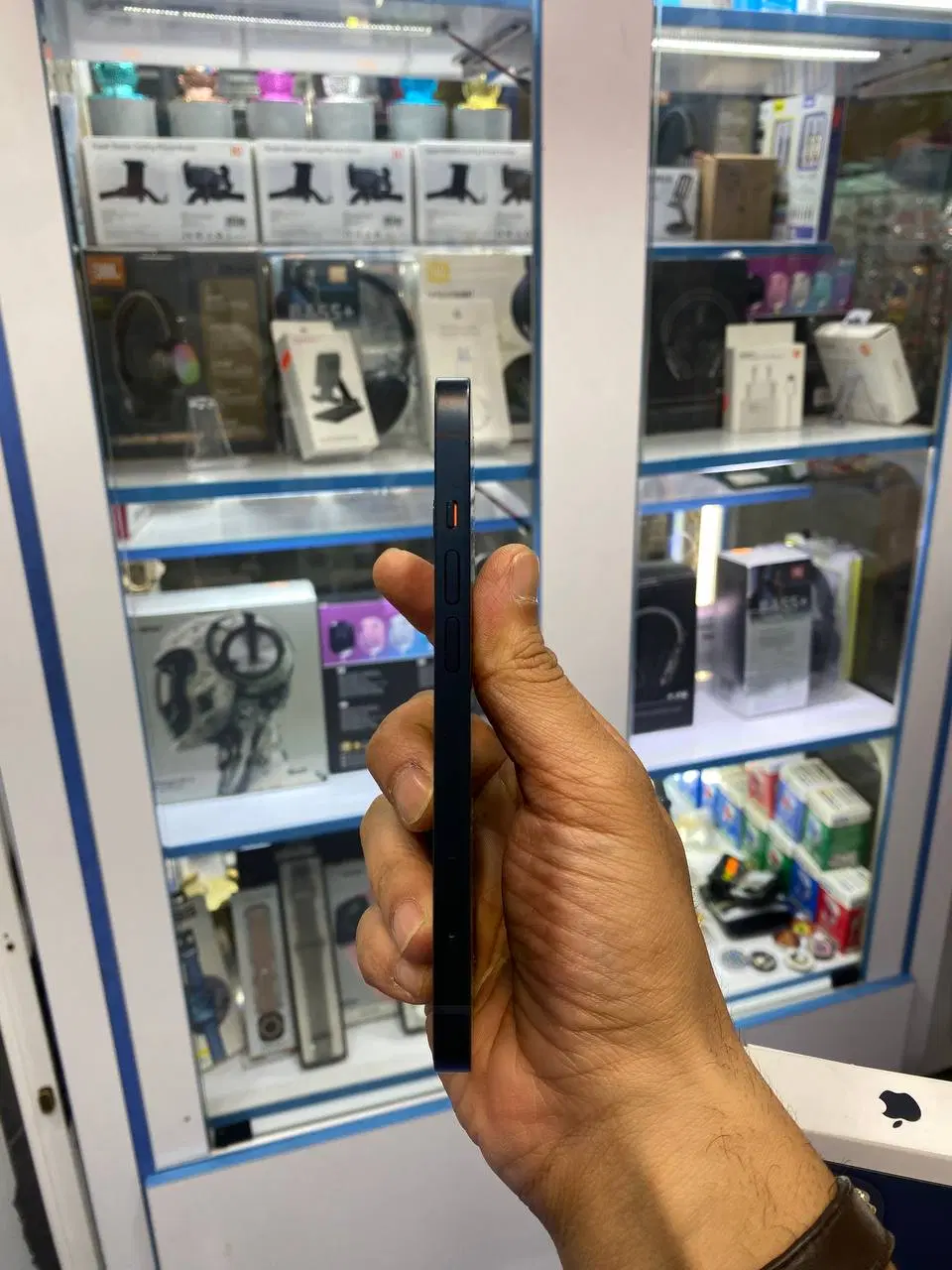 iphone 13|موبایل|بندر انزلی, پردیس|دیوار