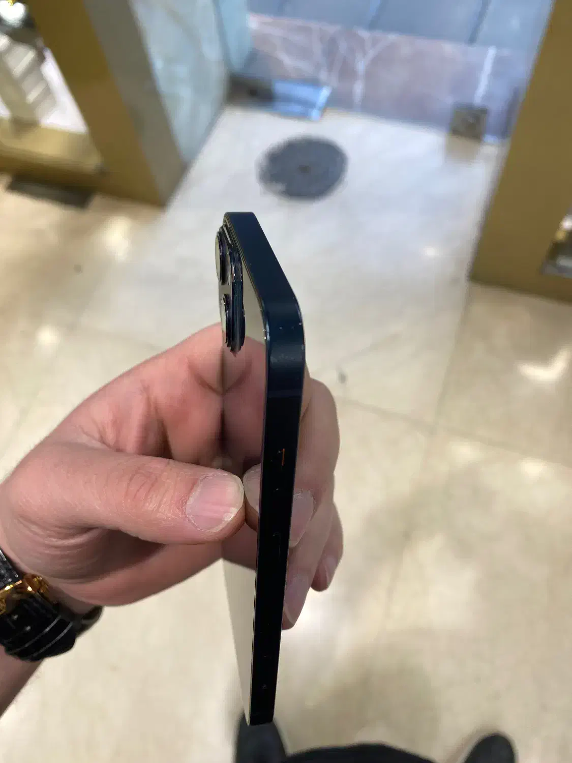 13 CH|موبایل|اصفهان, باغ نگاره|دیوار