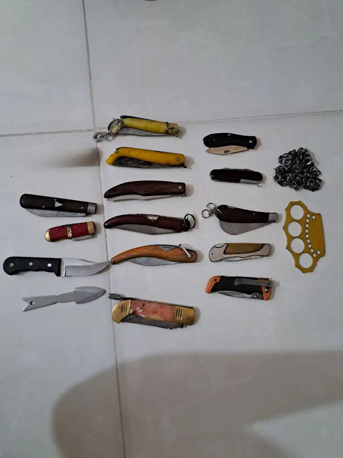 چاقو کلکسیونی|کلکسیون و سرگرمی|اصفهان, قائمیه|دیوار