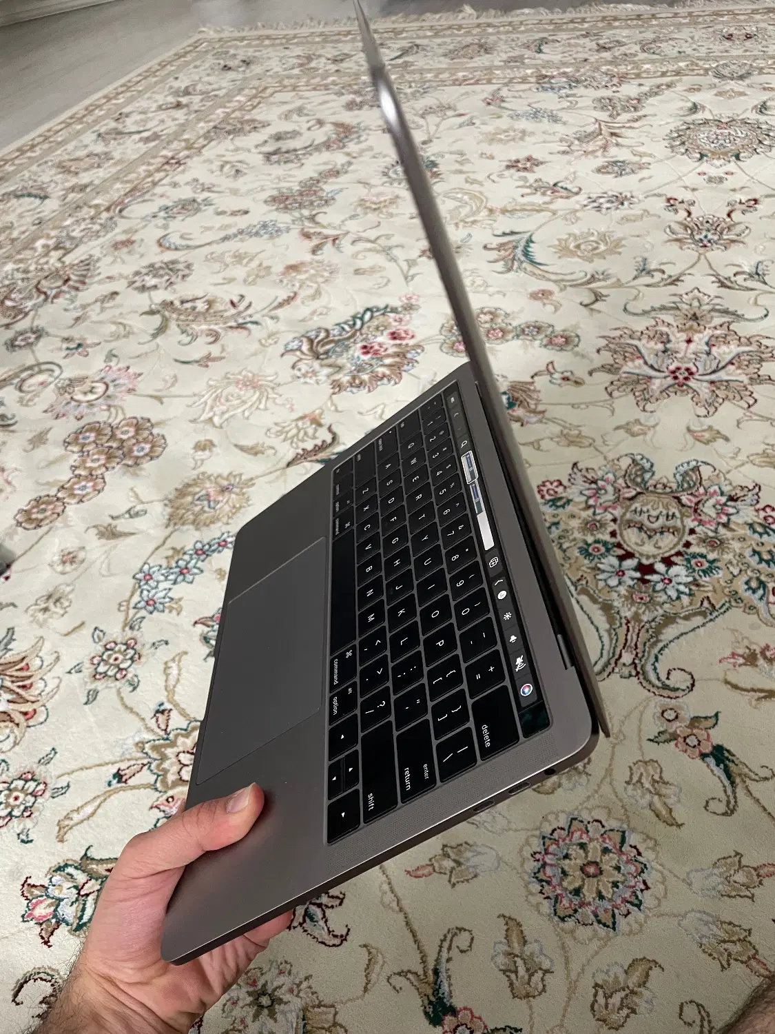 Macbook pro2017|رایانه همراه|اندیشه, اندیشه فاز ۱|دیوار