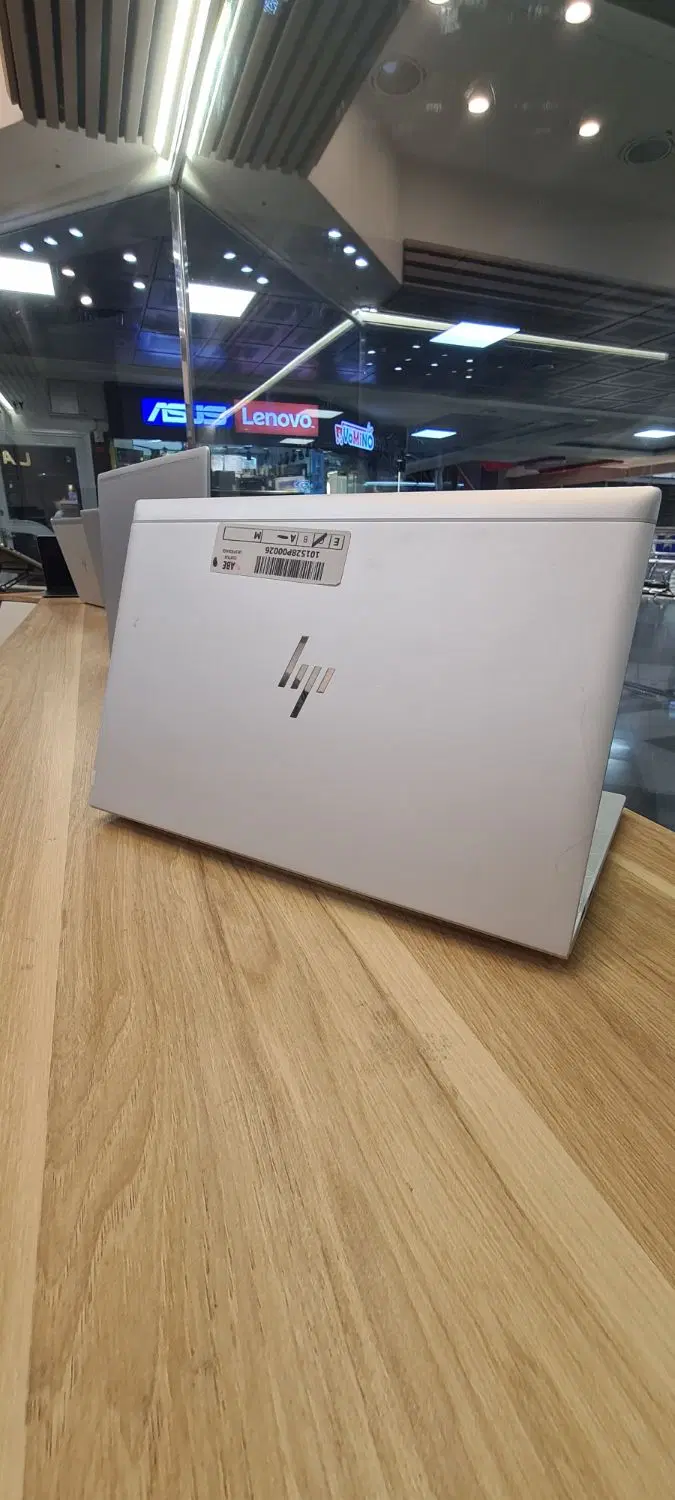 hp835G8|رایانه همراه|تهران, فلسطین (میدان انقلاب)|دیوار