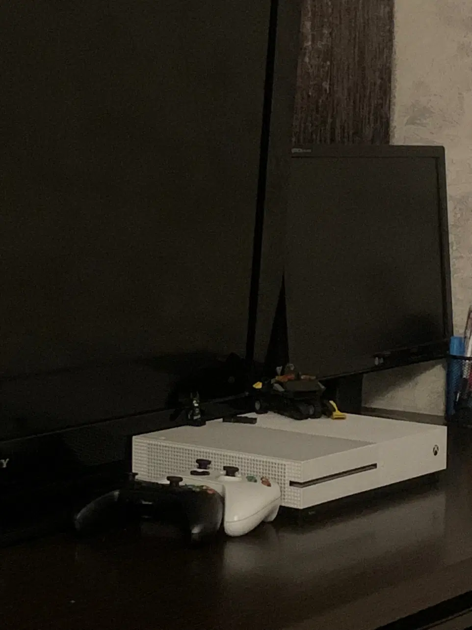 Xbox one s 1t|کنسول، بازی ویدئویی و آنلاین|اصفهان, گلزار|دیوار