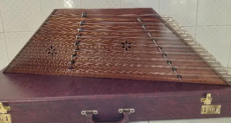 سنتور غزل|سازهای سنتی|همدان, |دیوار