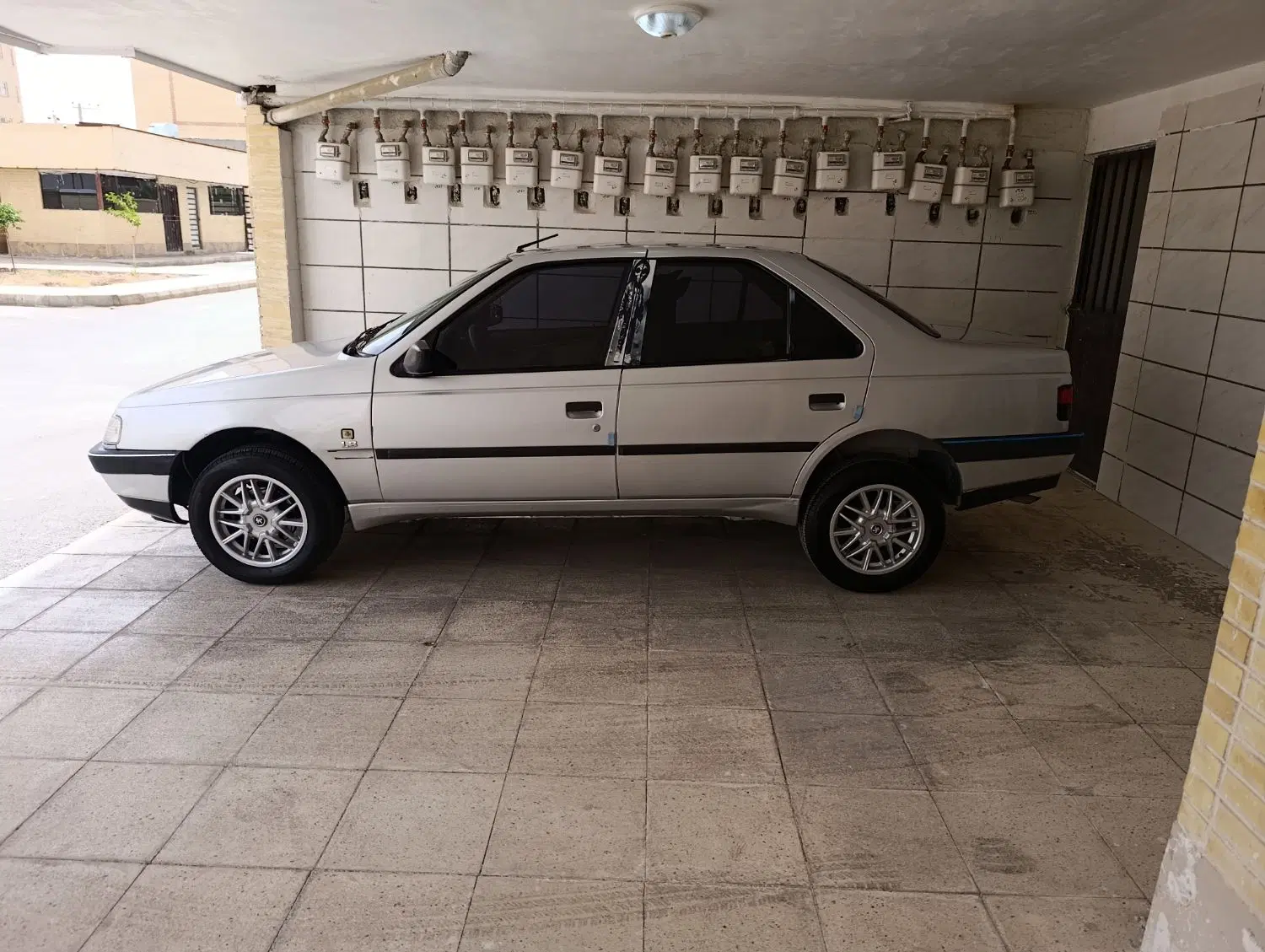 پژو ۴۰۵|خودرو سواری و وانت|مبارکه, |دیوار