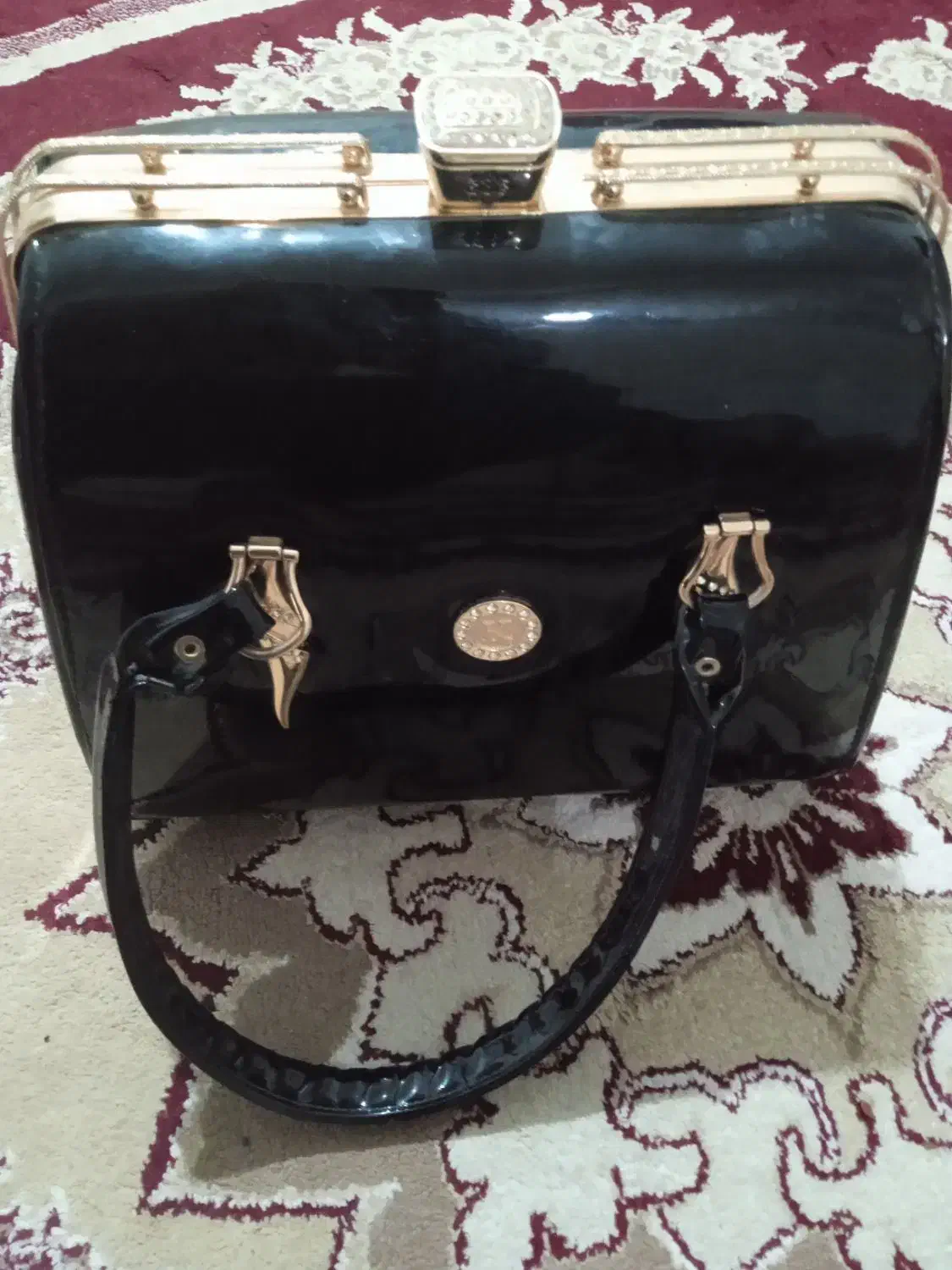 کیف زنانه|کیف، کفش، کمربند|درمیان, |دیوار