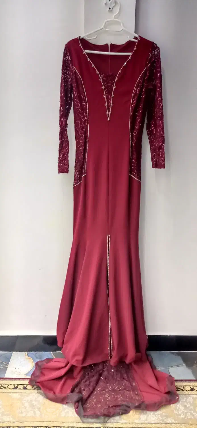 لباس|لباس|مشهد, طبرسی شمالی|دیوار