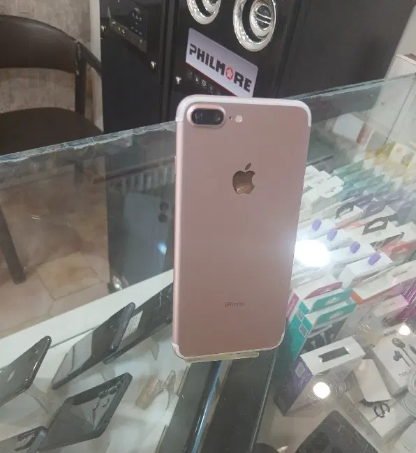 ایفون7plus|موبایل|کاشان, معلم|دیوار