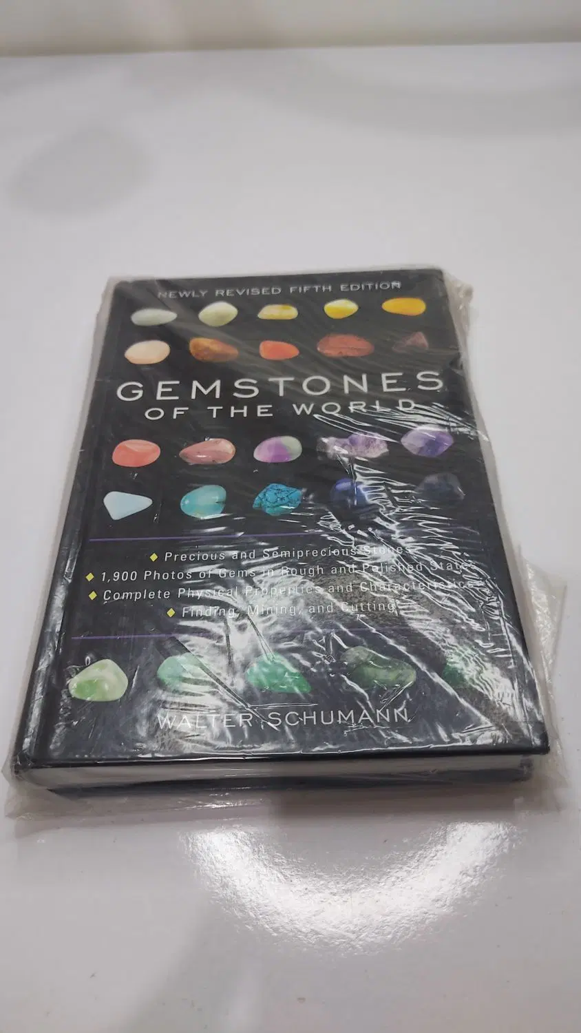 کتاب gemstone of the world|کتاب و مجله آموزشی|کرج, چهارصد دستگاه|دیوار