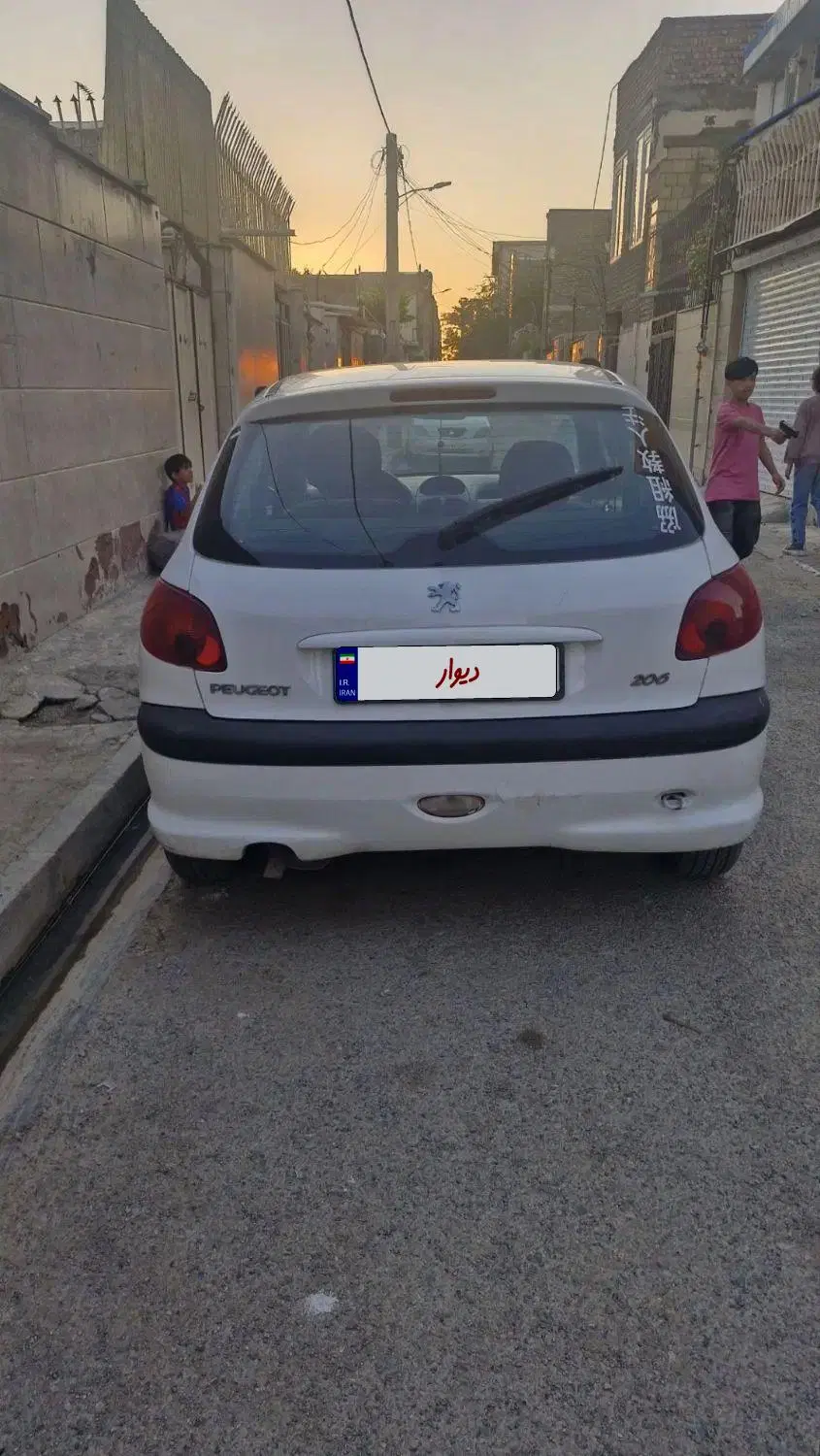 پژو۲۰۶|خودرو کلاسیک|چهارباغ, |دیوار