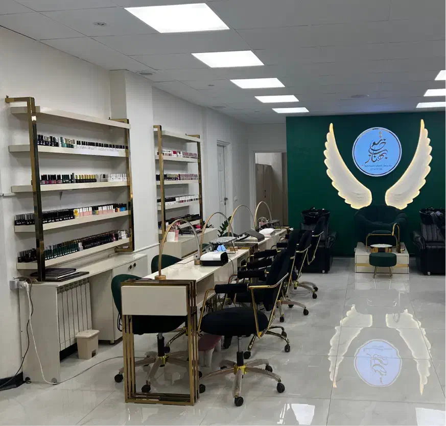 استخدام فوری رنگ کار حرفه‌ای در پونک|استخدام درمانی، زیبایی، بهداشتی|تهران, پونک|دیوار