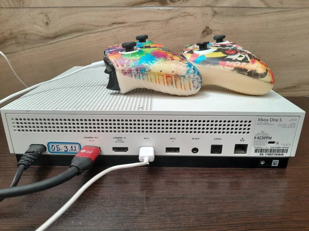 xbox one s|کنسول، بازی ویدئویی و آنلاین|قدس, شهر‌قدس|دیوار