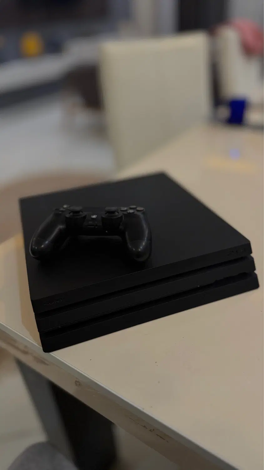 Ps4 pro|کنسول، بازی ویدئویی و آنلاین|قشم, |دیوار