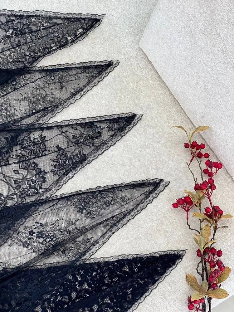 روسری|لباس|رشت, جماران|دیوار